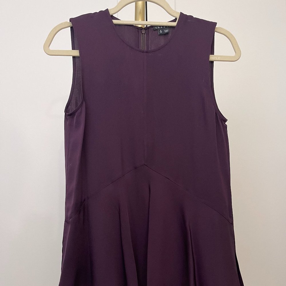 Theory Laycee Arched-Hem 100% Silk Blouse, Eggplant, Size P